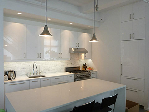 sparkling white kitchen